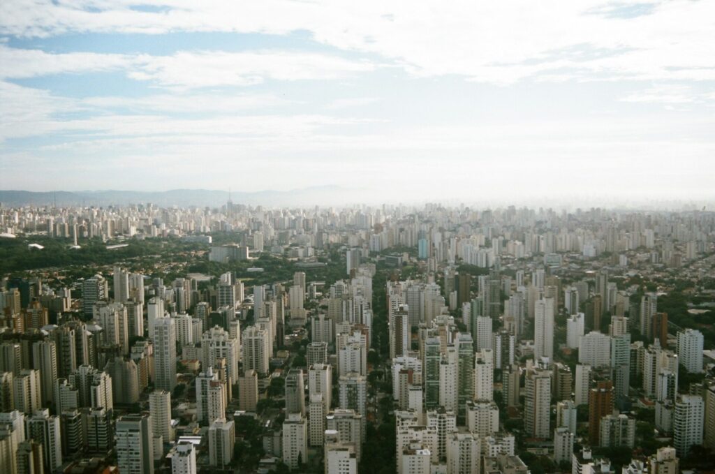 Skyline de prédios de São Paulo, mercado de ativos urbanos compactos